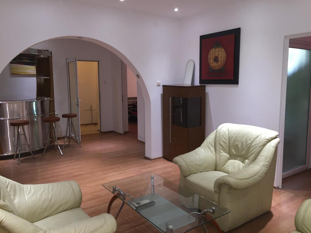 Apartament Unirii Centru Appartamento Bucarest Esterno foto