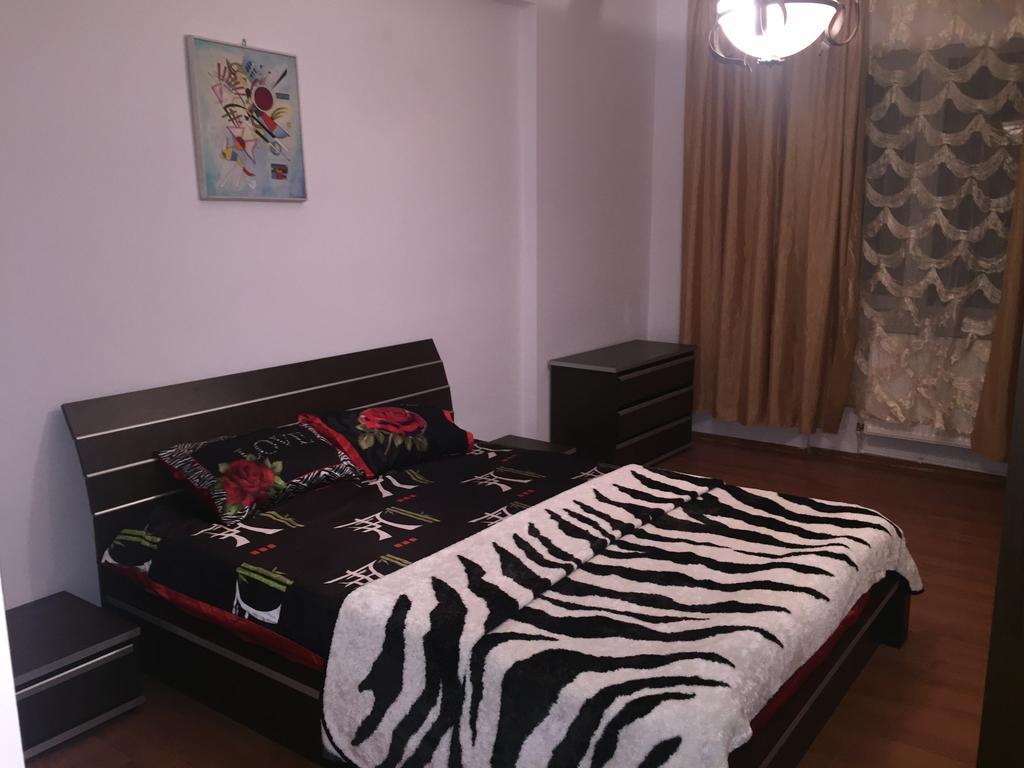 Apartament Unirii Centru Appartamento Bucarest Esterno foto