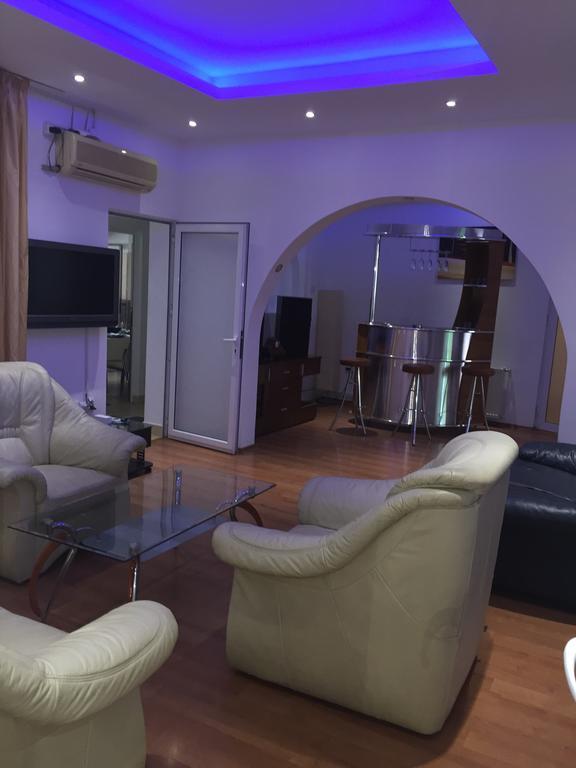Apartament Unirii Centru Appartamento Bucarest Esterno foto