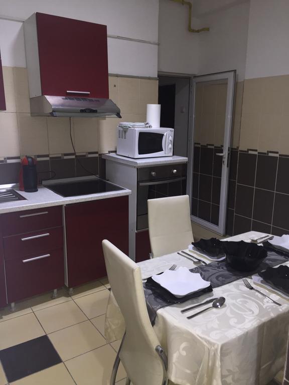 Apartament Unirii Centru Appartamento Bucarest Esterno foto