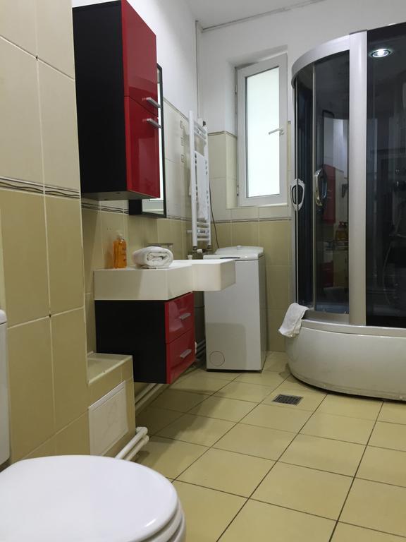 Apartament Unirii Centru Appartamento Bucarest Esterno foto