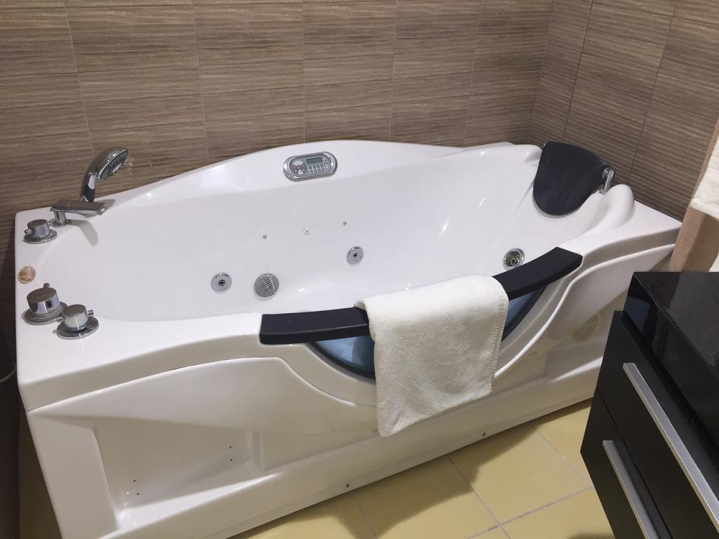 Apartament Unirii Centru Appartamento Bucarest Esterno foto